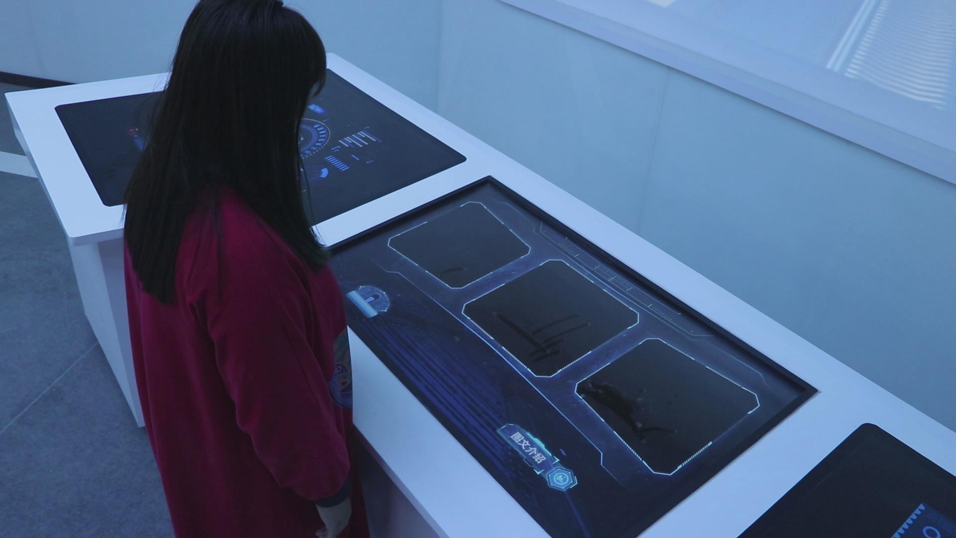 天水經(jīng)開區(qū)藍谷覓源觸摸屏互動系統(tǒng)